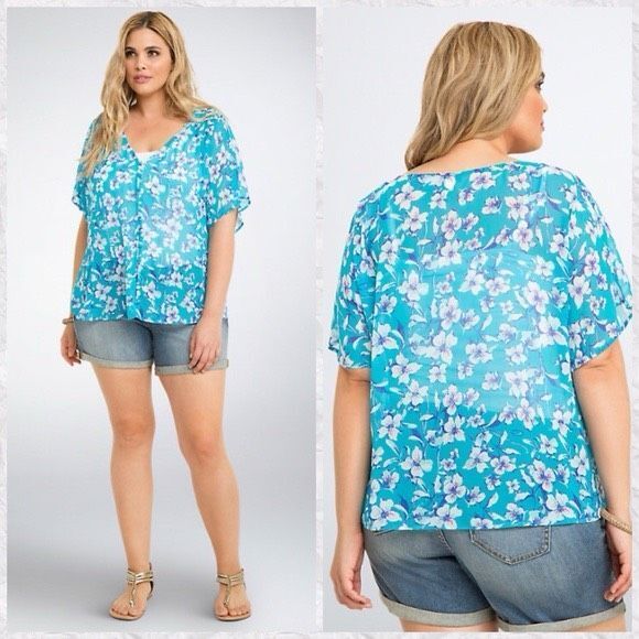 Torrid Plus Size 2X Top Floral Print Georgette Blue Chiffon Pintucked 1433 - Picture 2 of 11